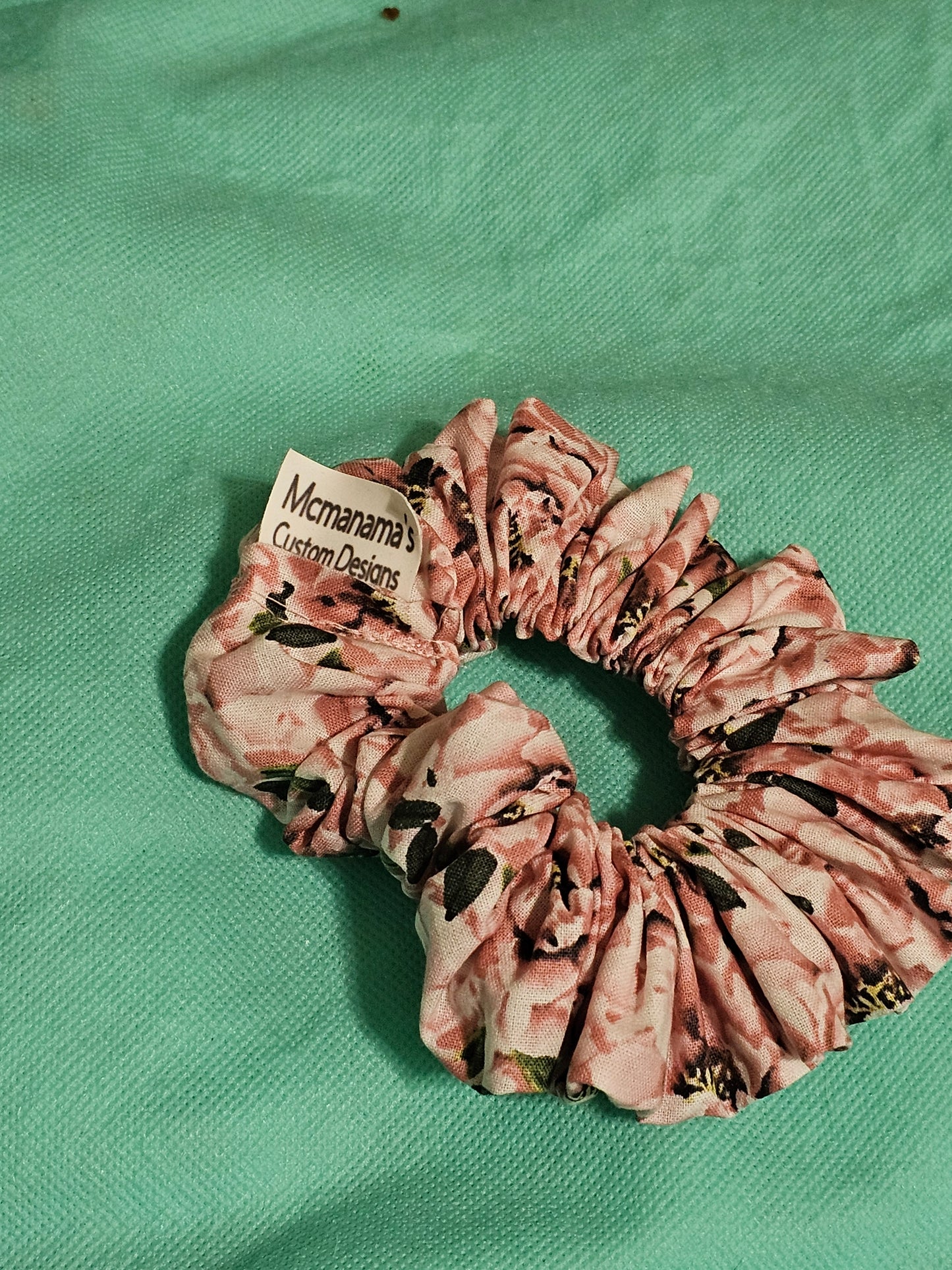 Standard flower scrunche