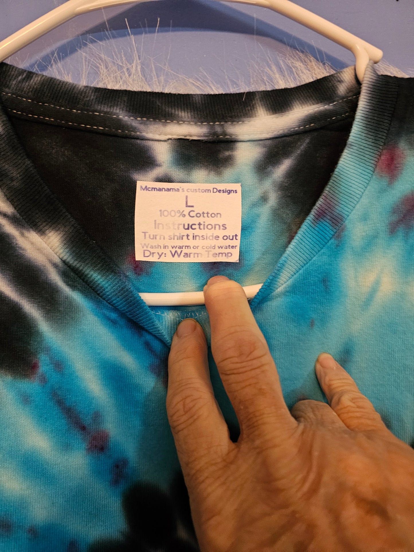Size L 100% cotton blue and black tie die tshirt