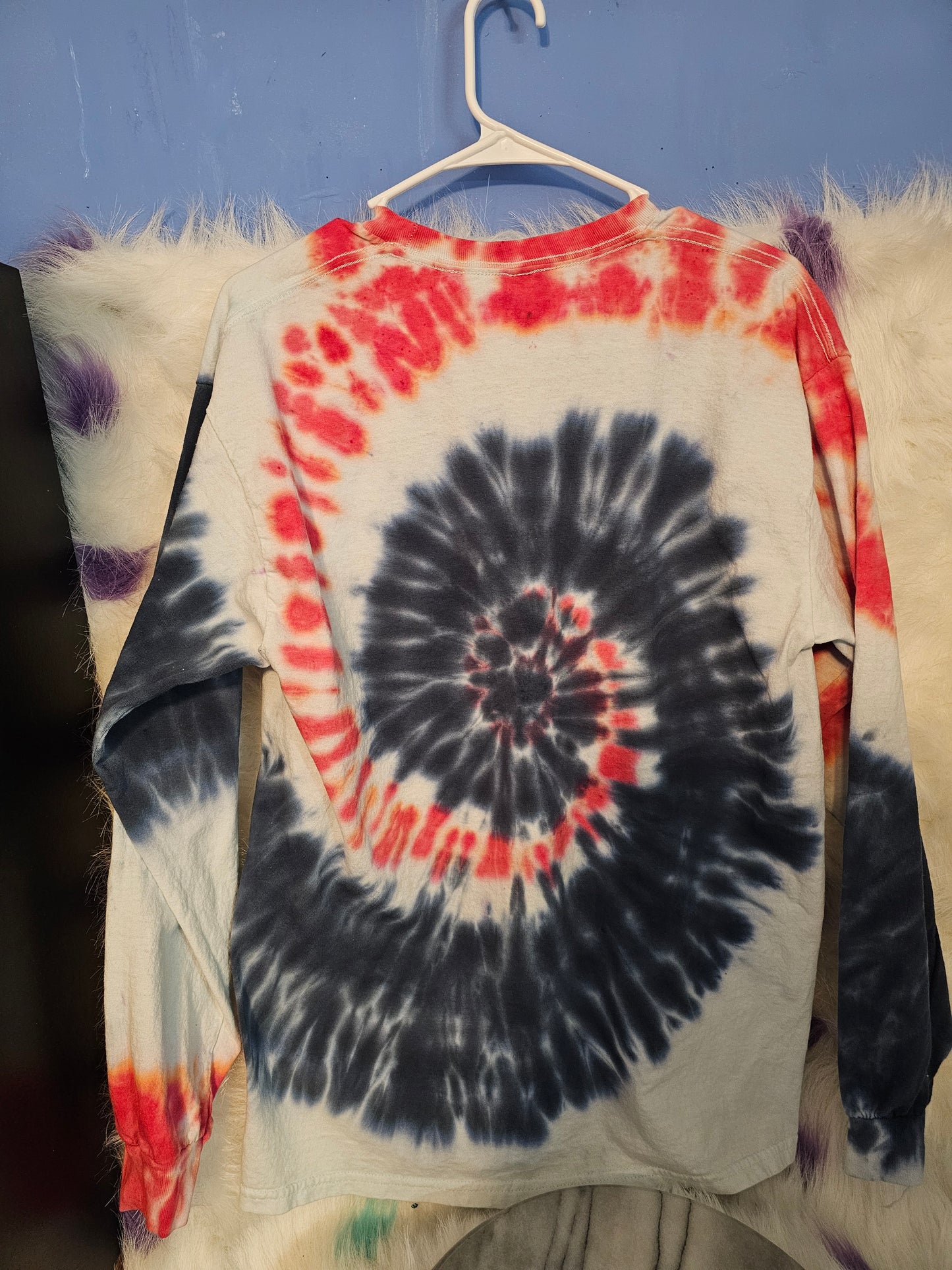 Size L 100% cotton Red,white and black T-Shirt