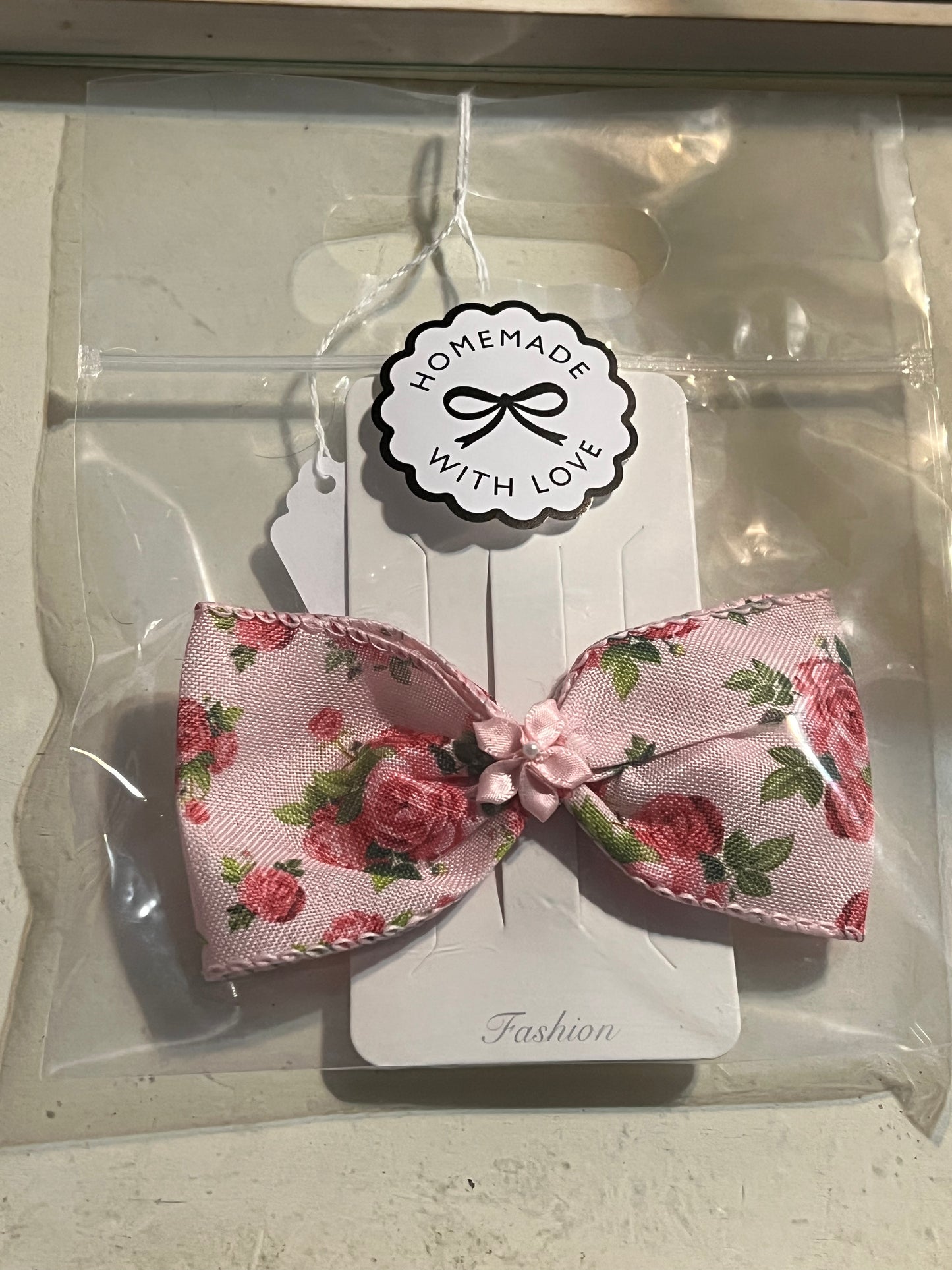 Pink flowers hair bow