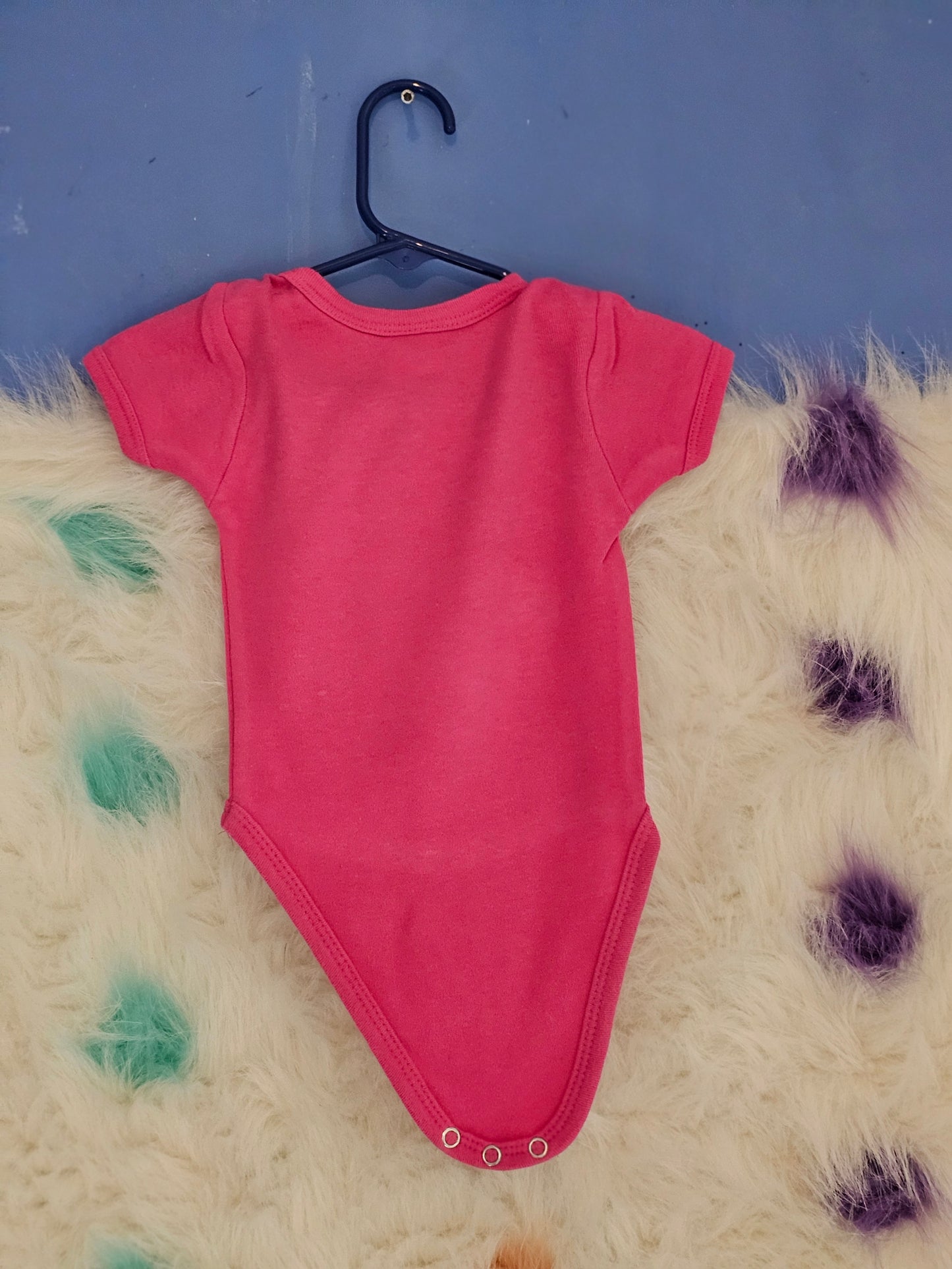 Size 0-3 months 100% cotton Pink Mommy just thinks she's the boss oneies
