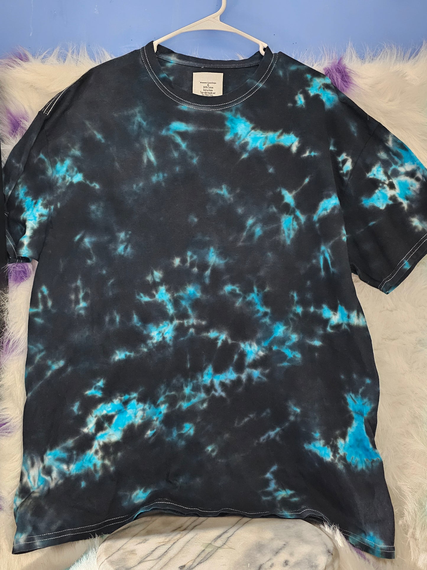 Size XL 100% cotton blue &black tye dye Tshirt