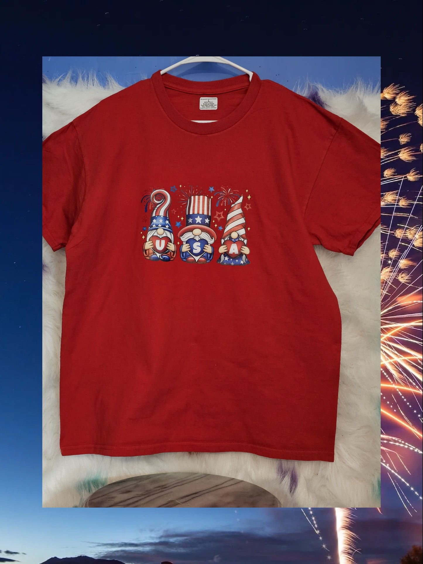 Size L 100% cotton Red Gnome USA Tshirt
