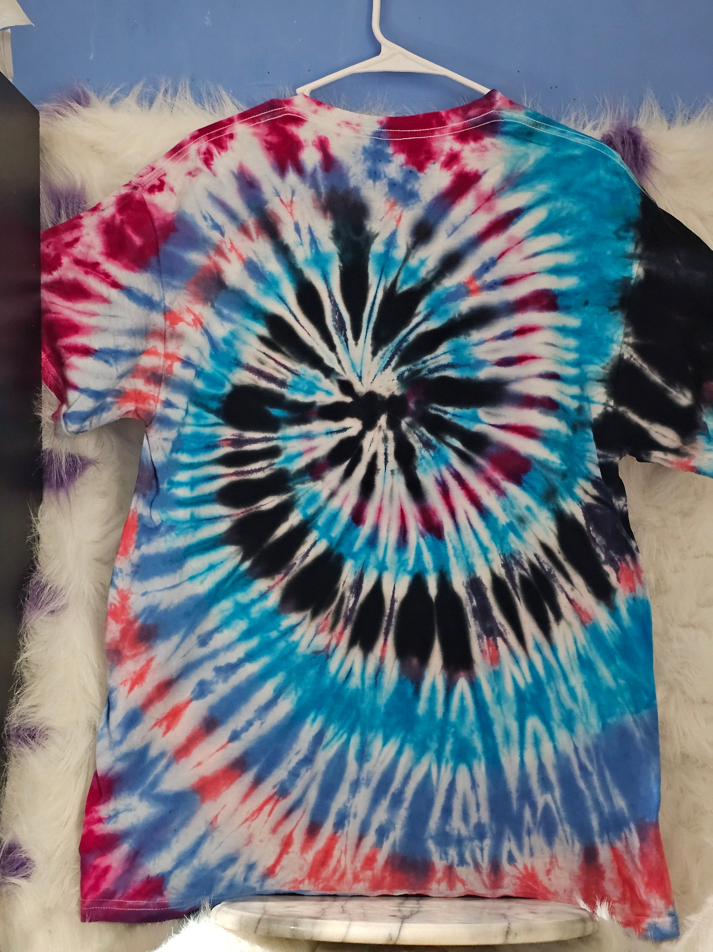 Size L 100% cotton Red, black & blue tye dye Tshirt