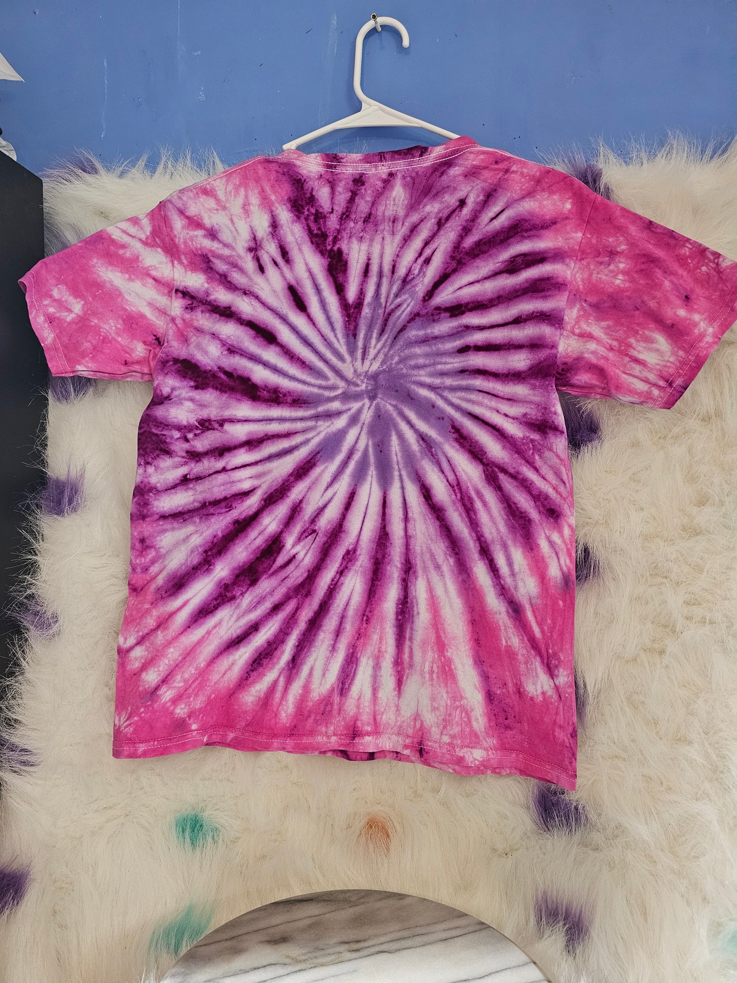Size L youth pink and purple sparrow tie dye Tshirt