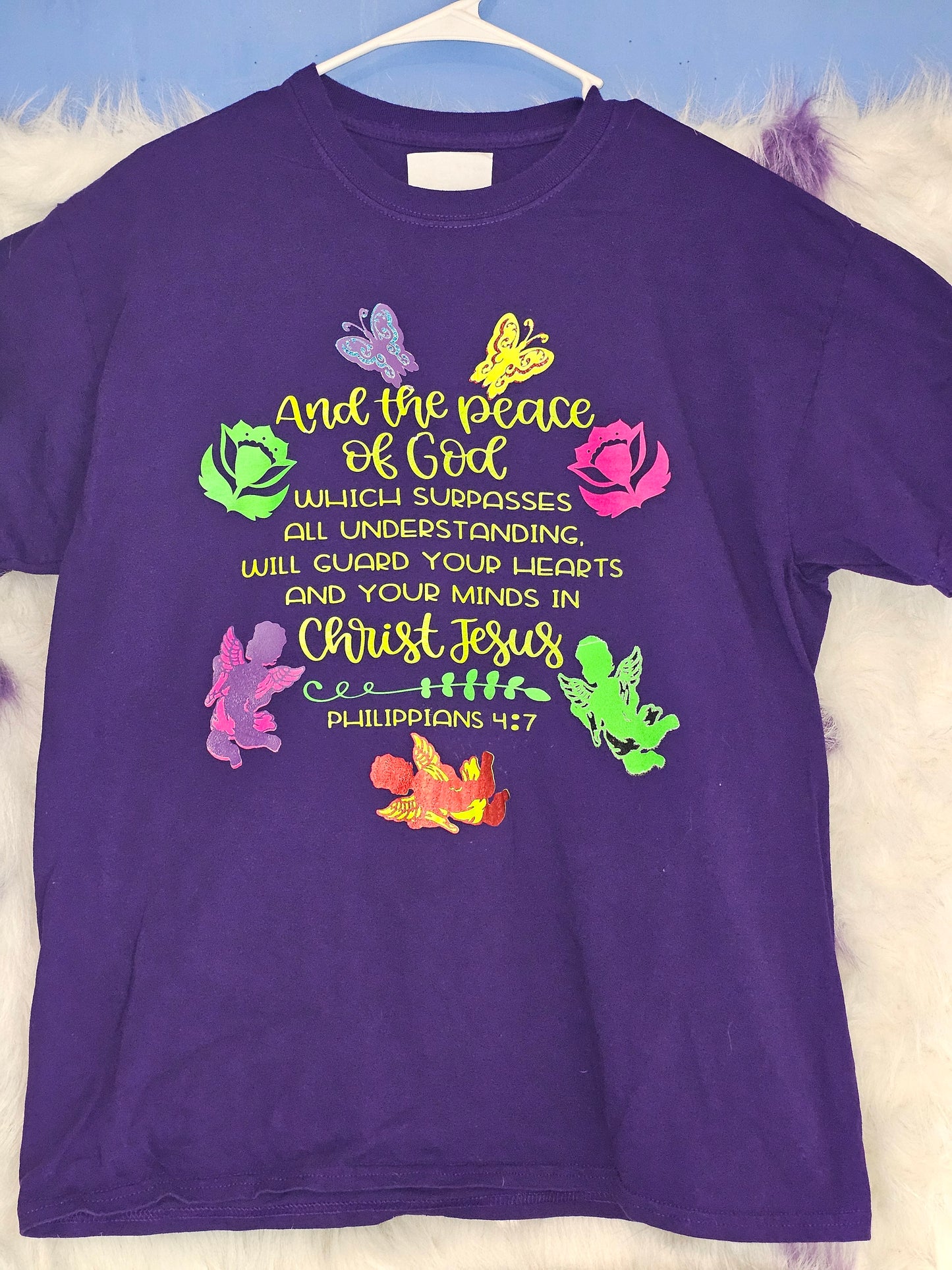 Size L 100% cotton Purple The peace of God Tshirt