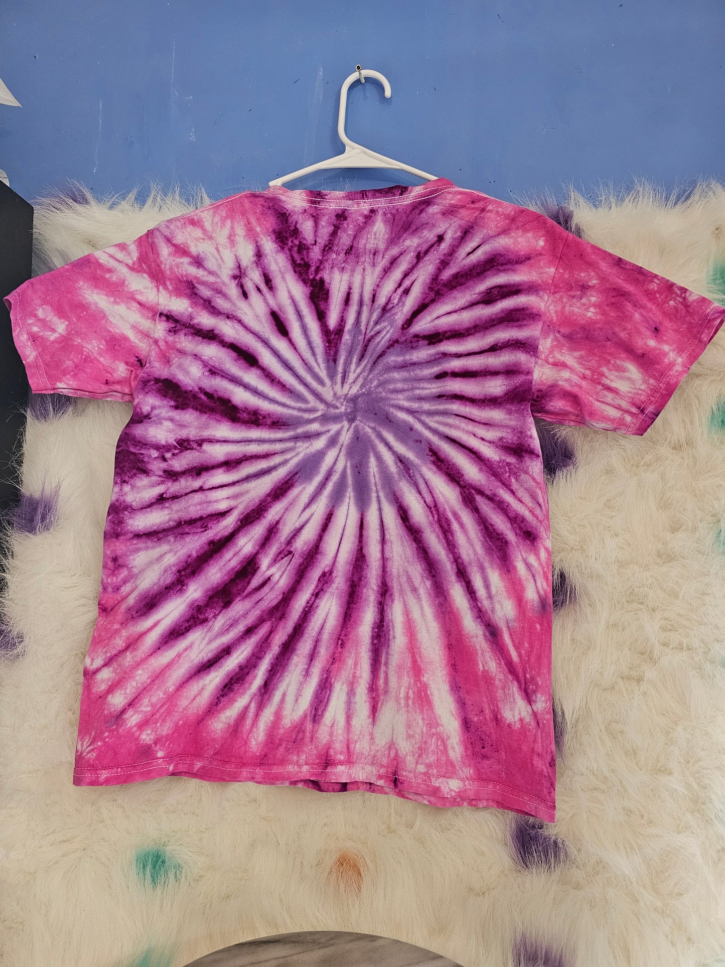 Size L youth pink and purple sparrow tie dye Tshirt