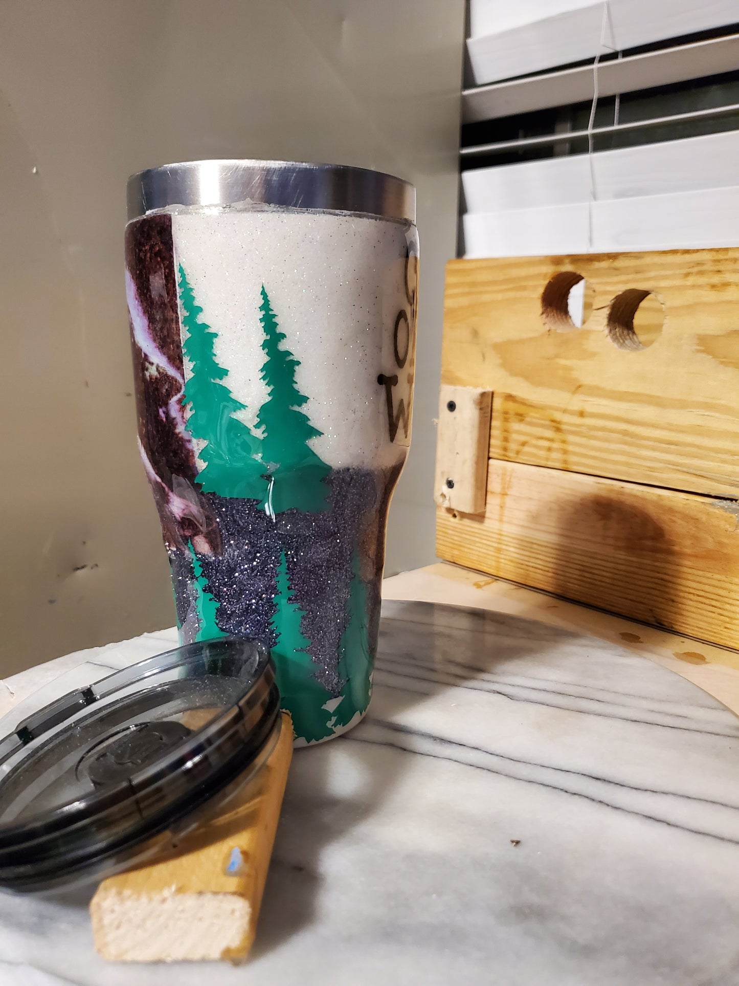 30 0z Call of the Wild Double walled insulated Stainless steel tumbler cup