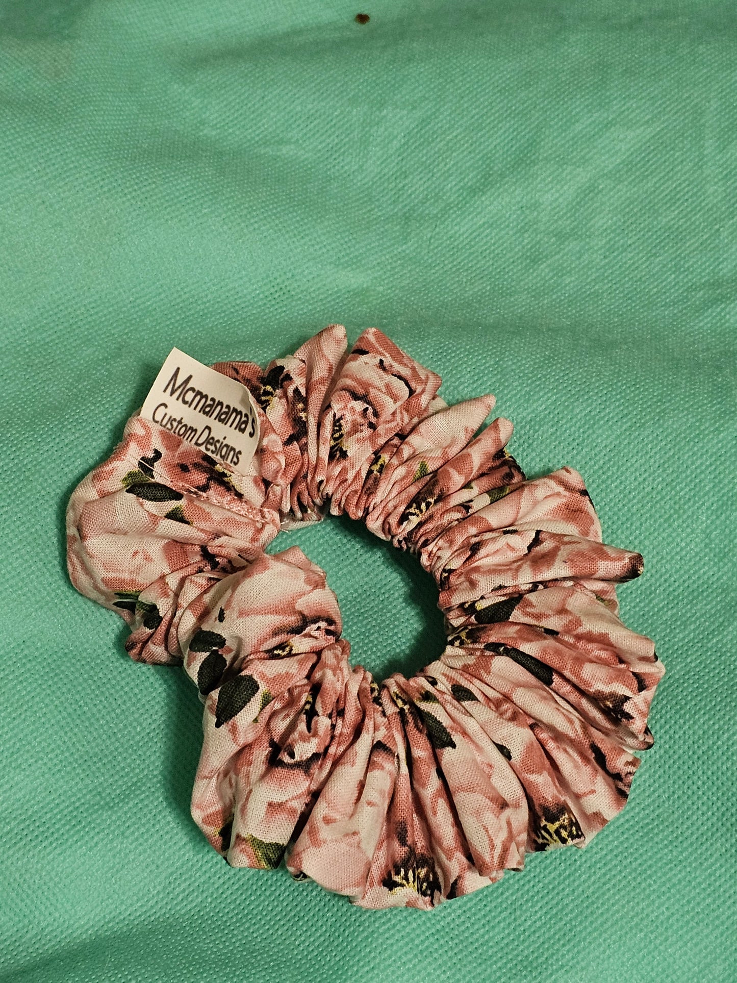 Standard flower scrunche