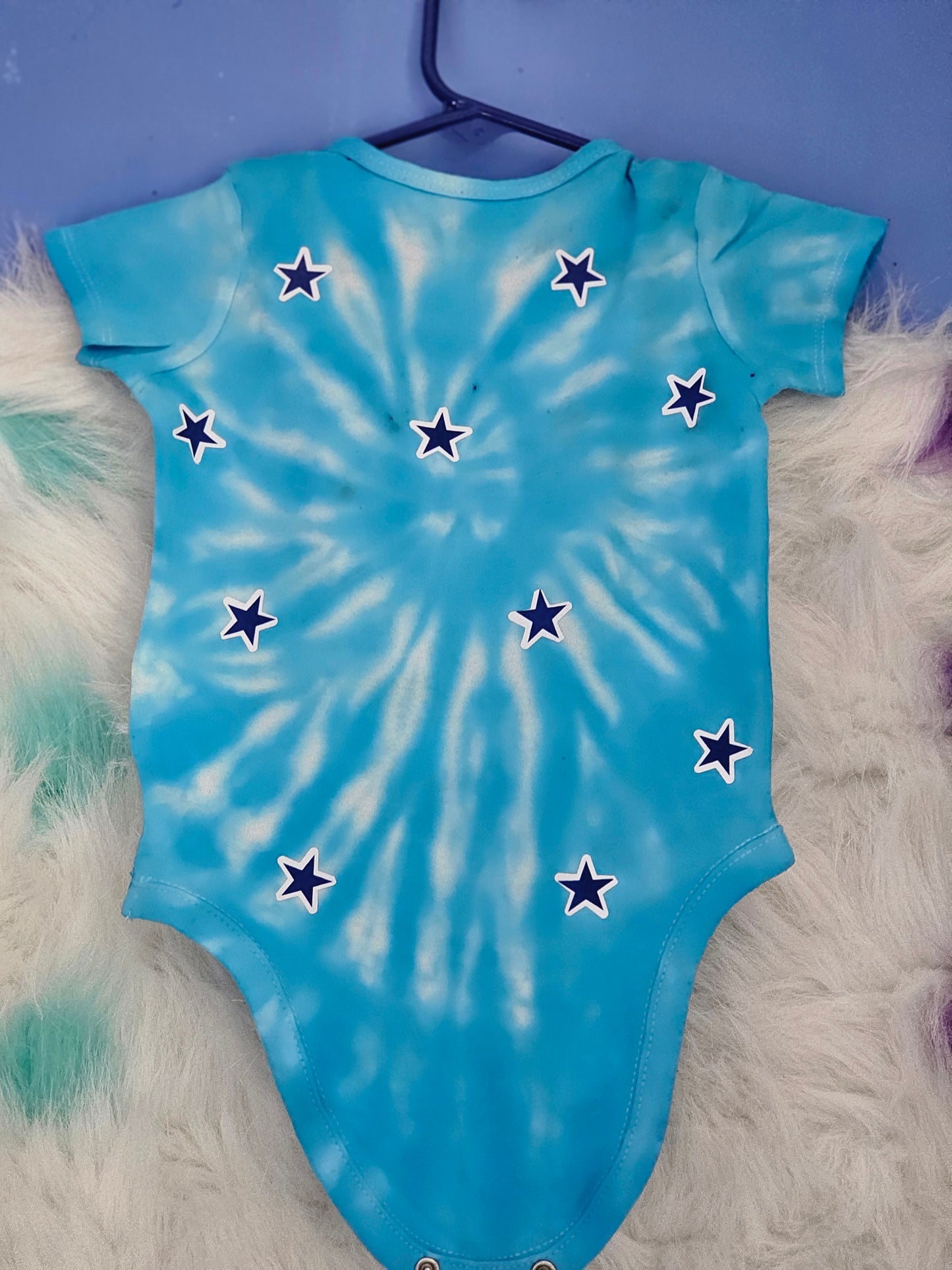 6 to 9 month blue tie dye 100%cotton wish upon a star oneies