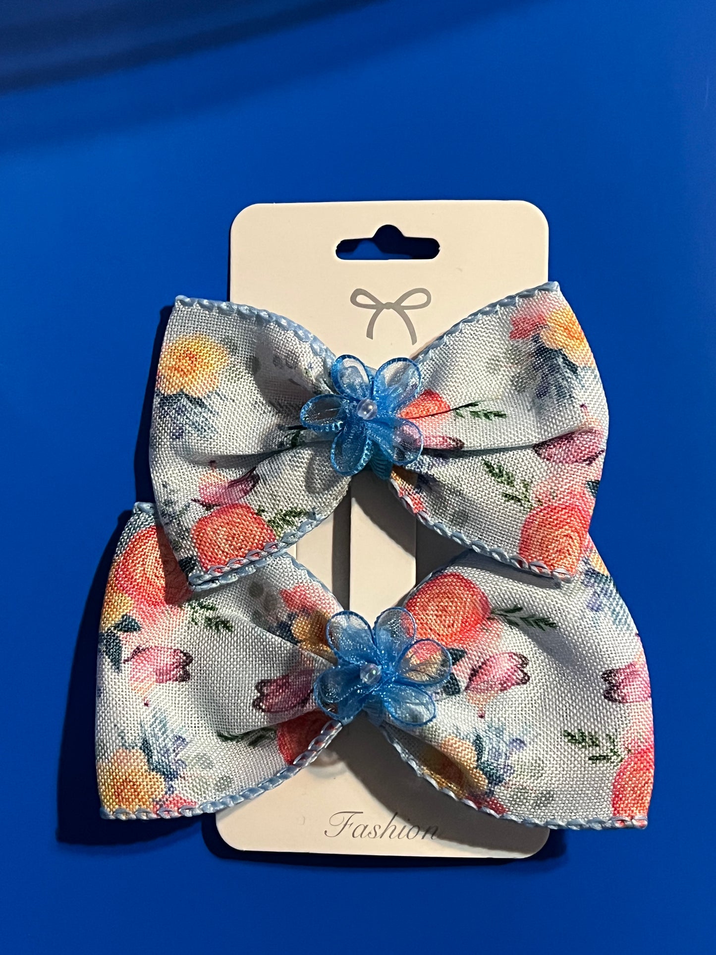 2 blue flowers Hair bows