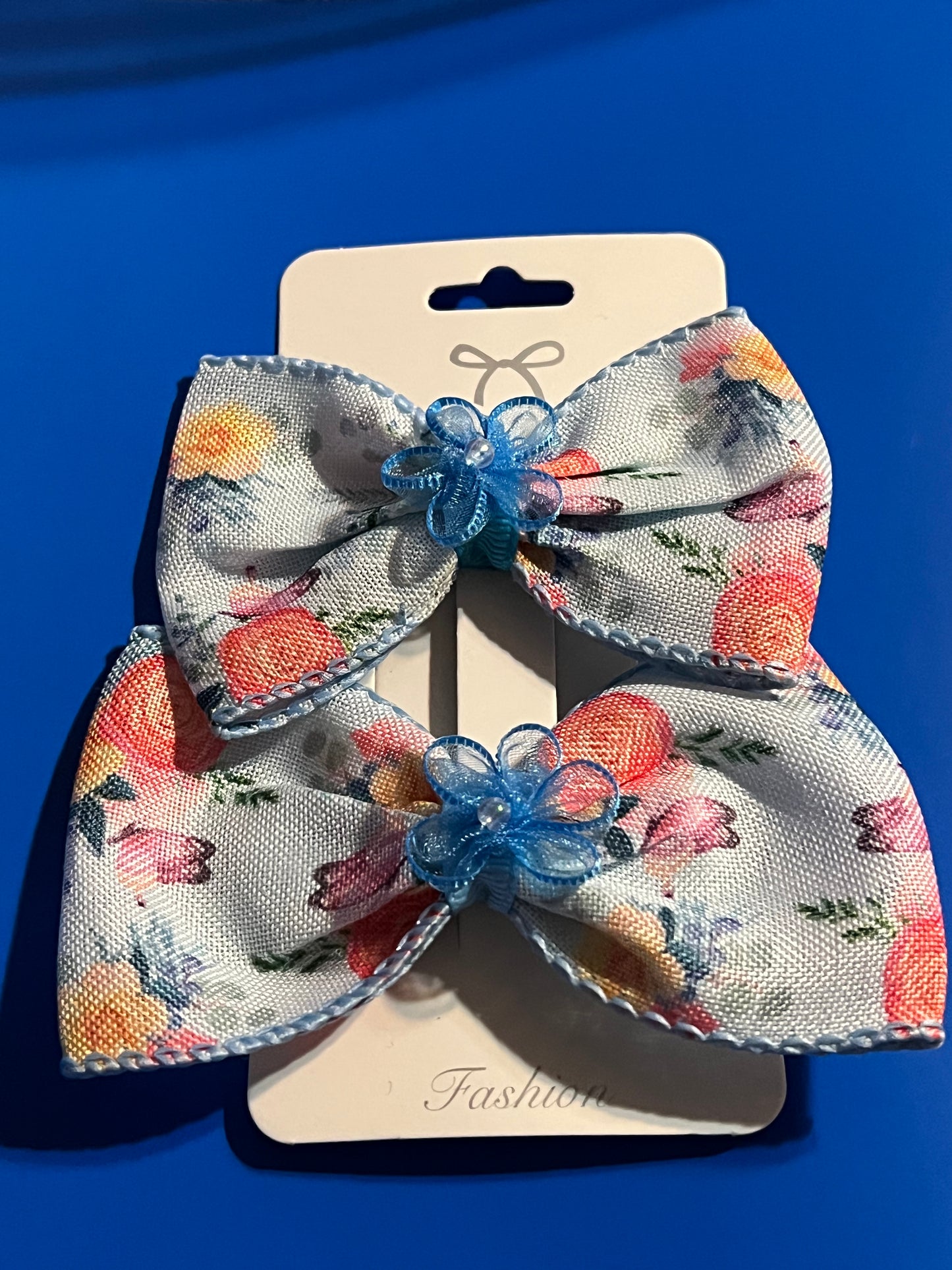 2 blue flowers Hair bows