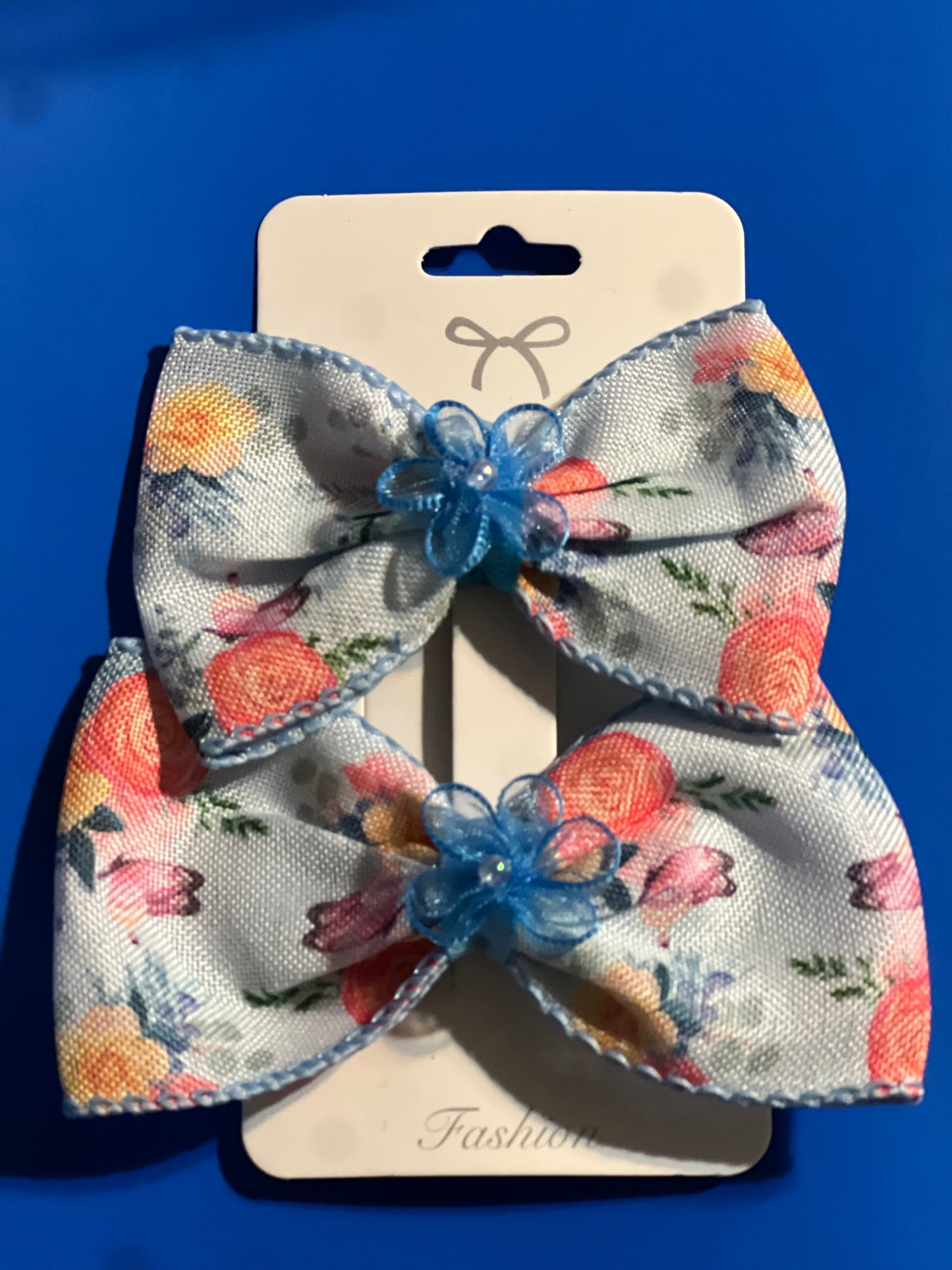2 blue flowers Hair bows