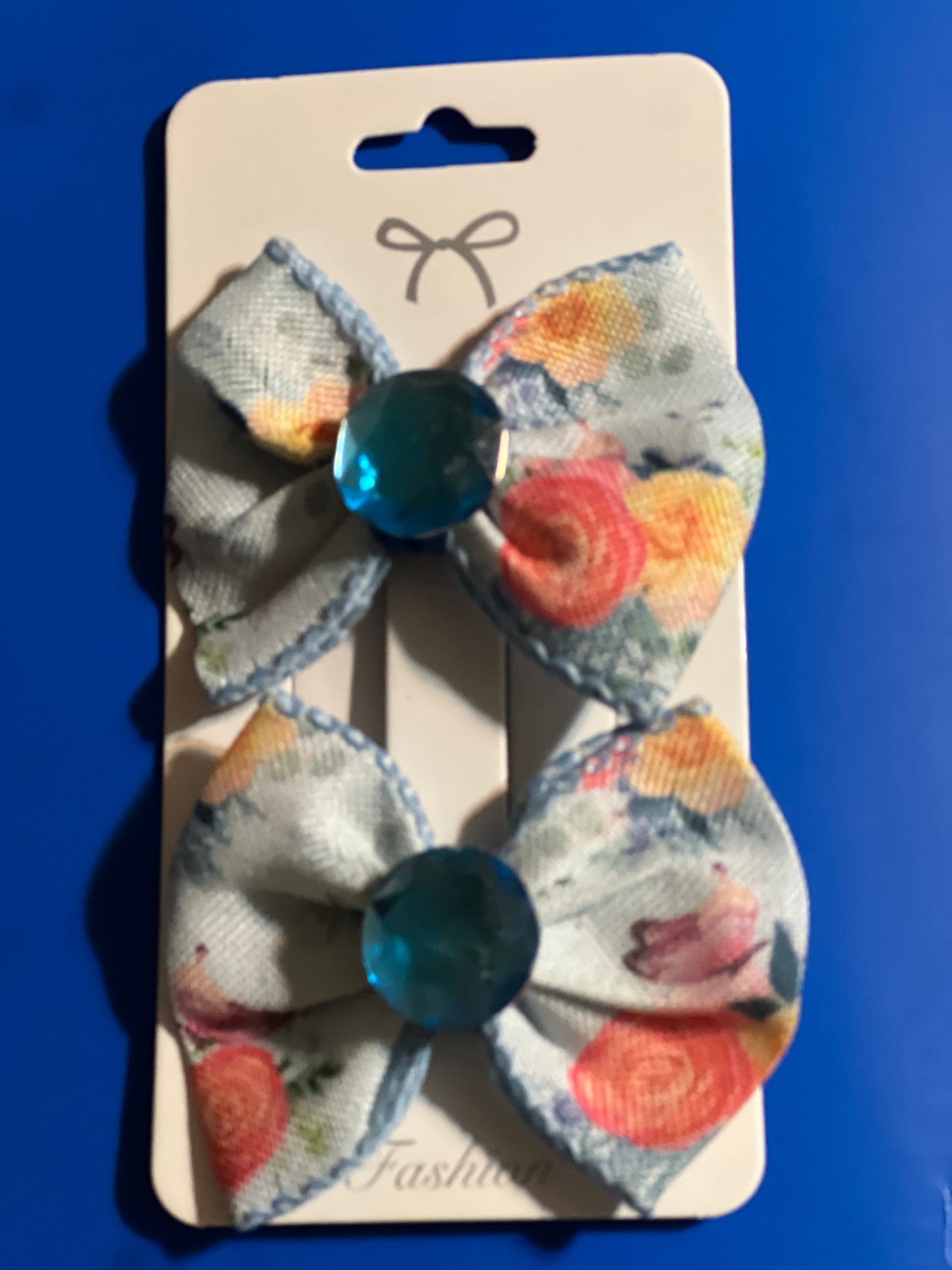 2 blue flowers Hair bows