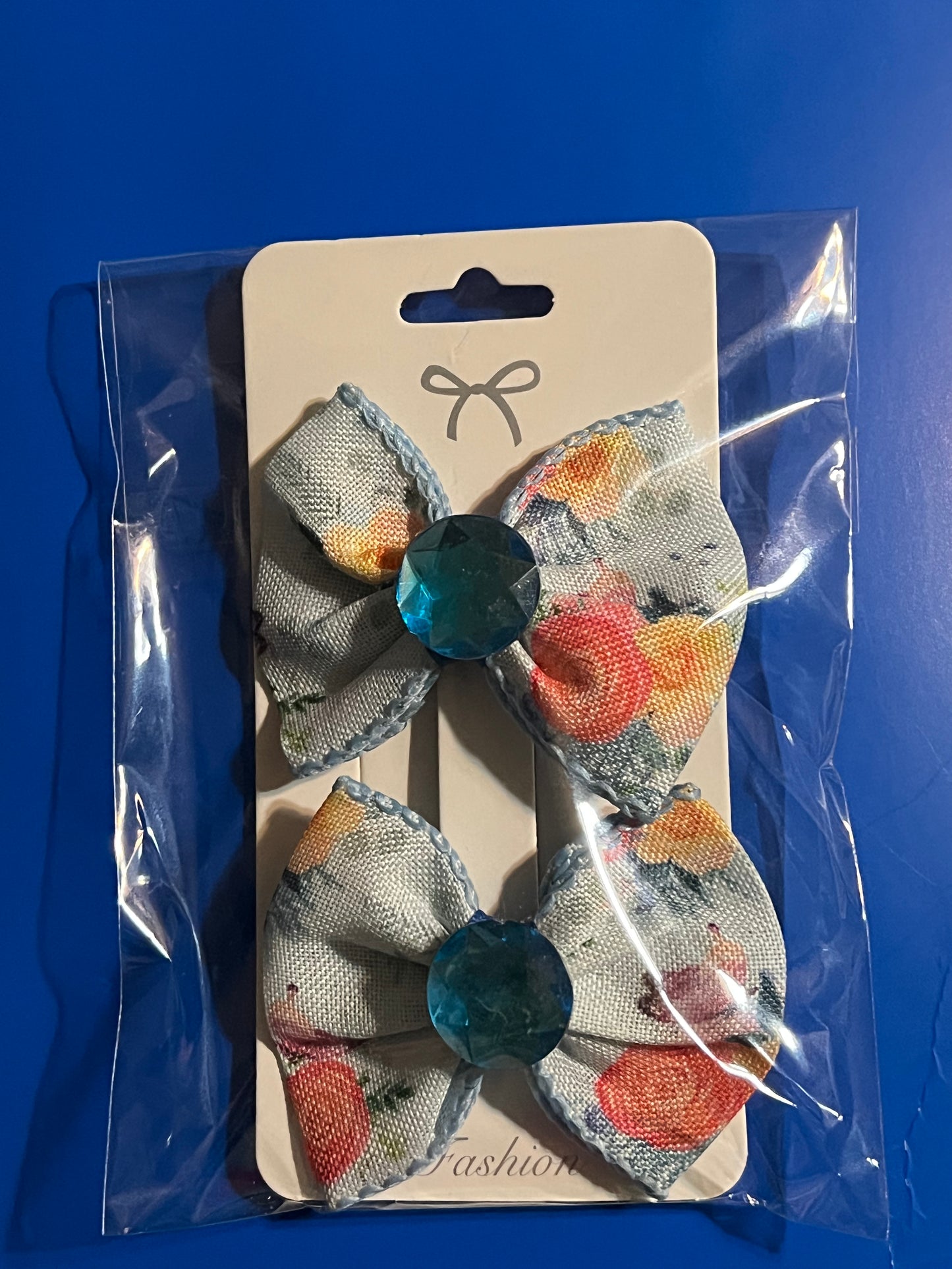 2 blue flowers Hair bows