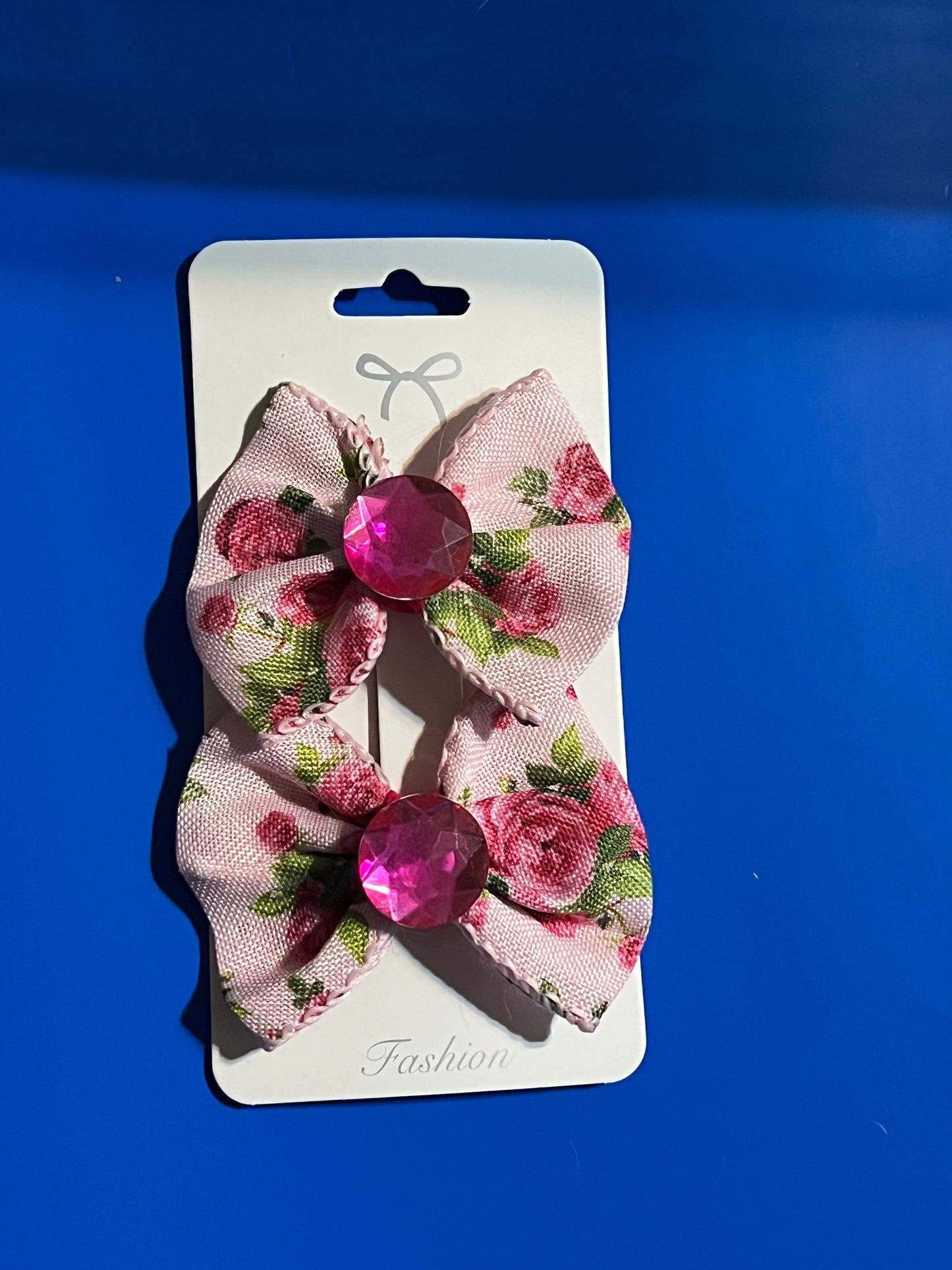 2 small pink flowers hair bow