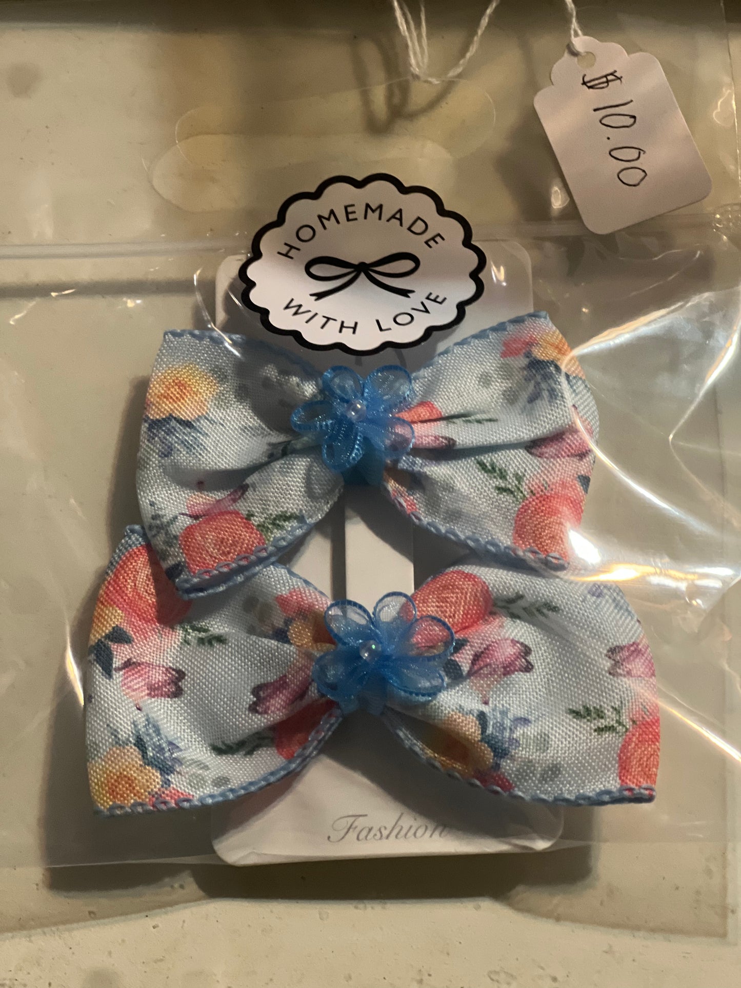 Hair bow