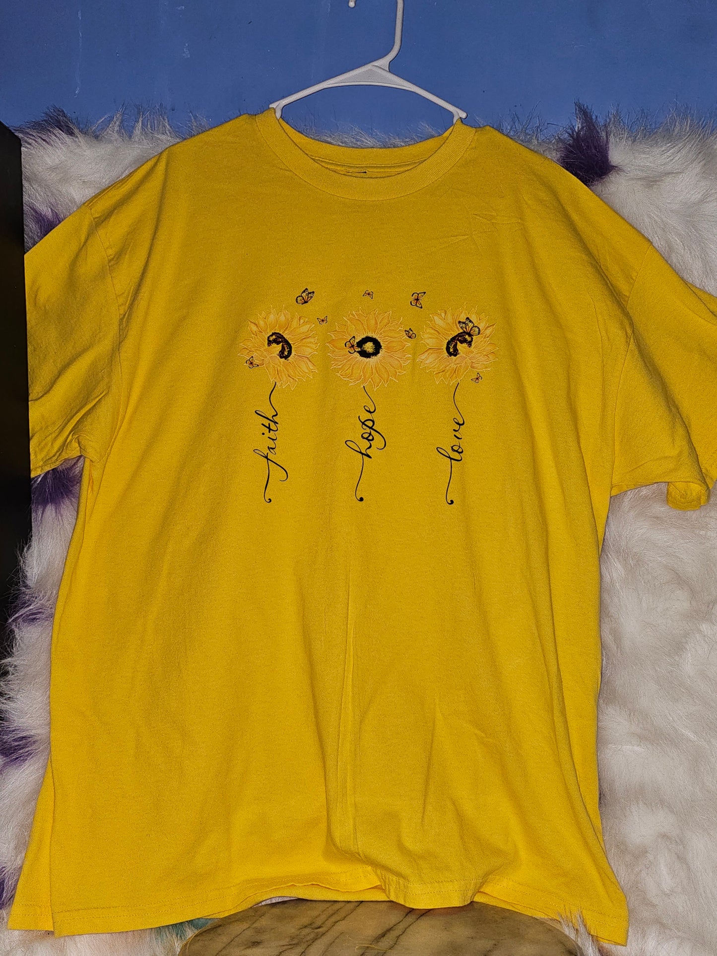 Size XL 100%cotton Yellow Faith,Hope & Love Tshirt