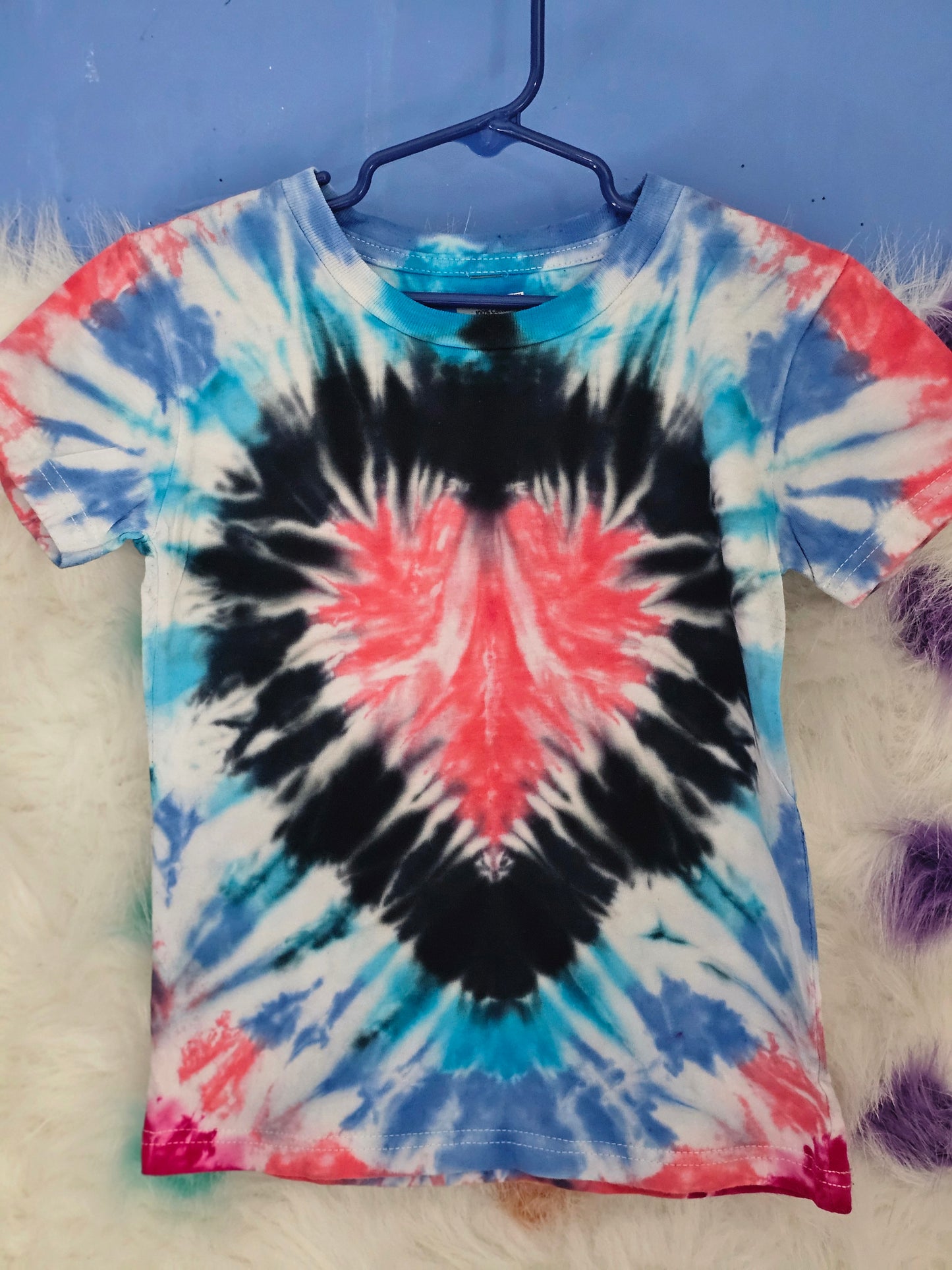 Size 4T 100% cotton red heart tye dye Tshirt