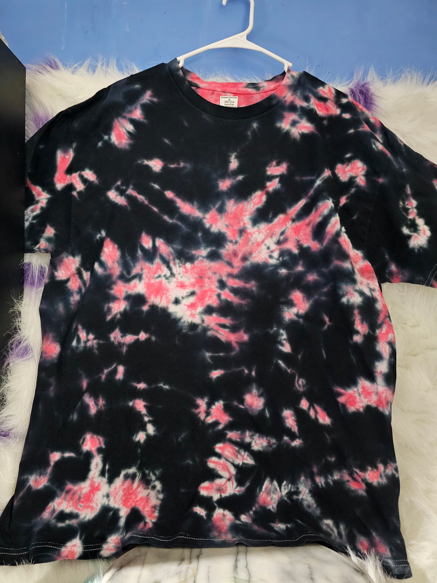 Size XL 100% cotton red&black tye dye Tshirt