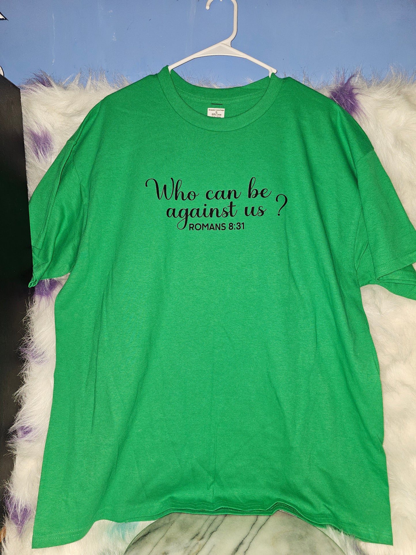 Size XL 100% cotton Green Who can be against us Tshirt