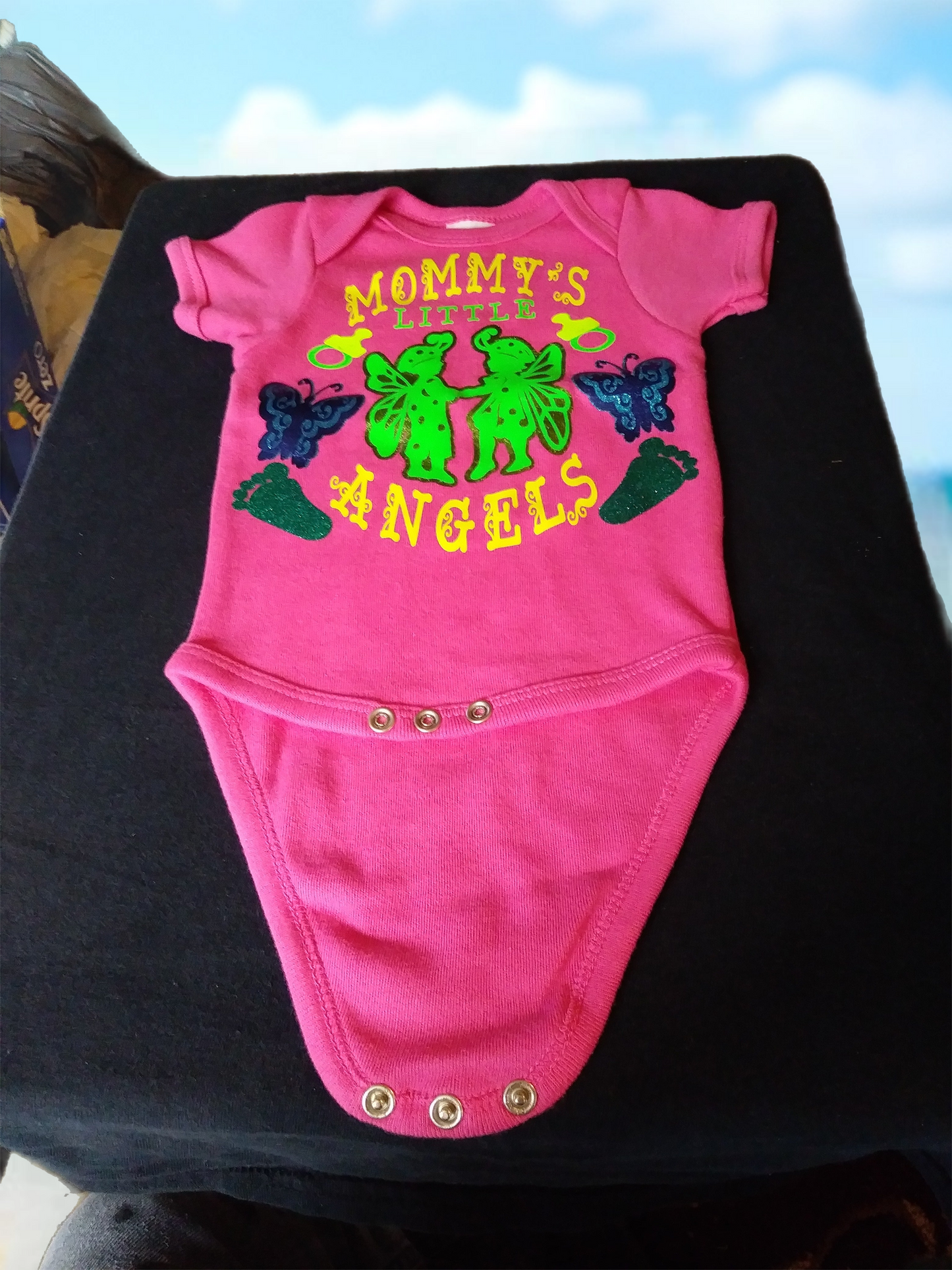 Size 0-3 months 100% cotton Pink Mommy little Angels onesie