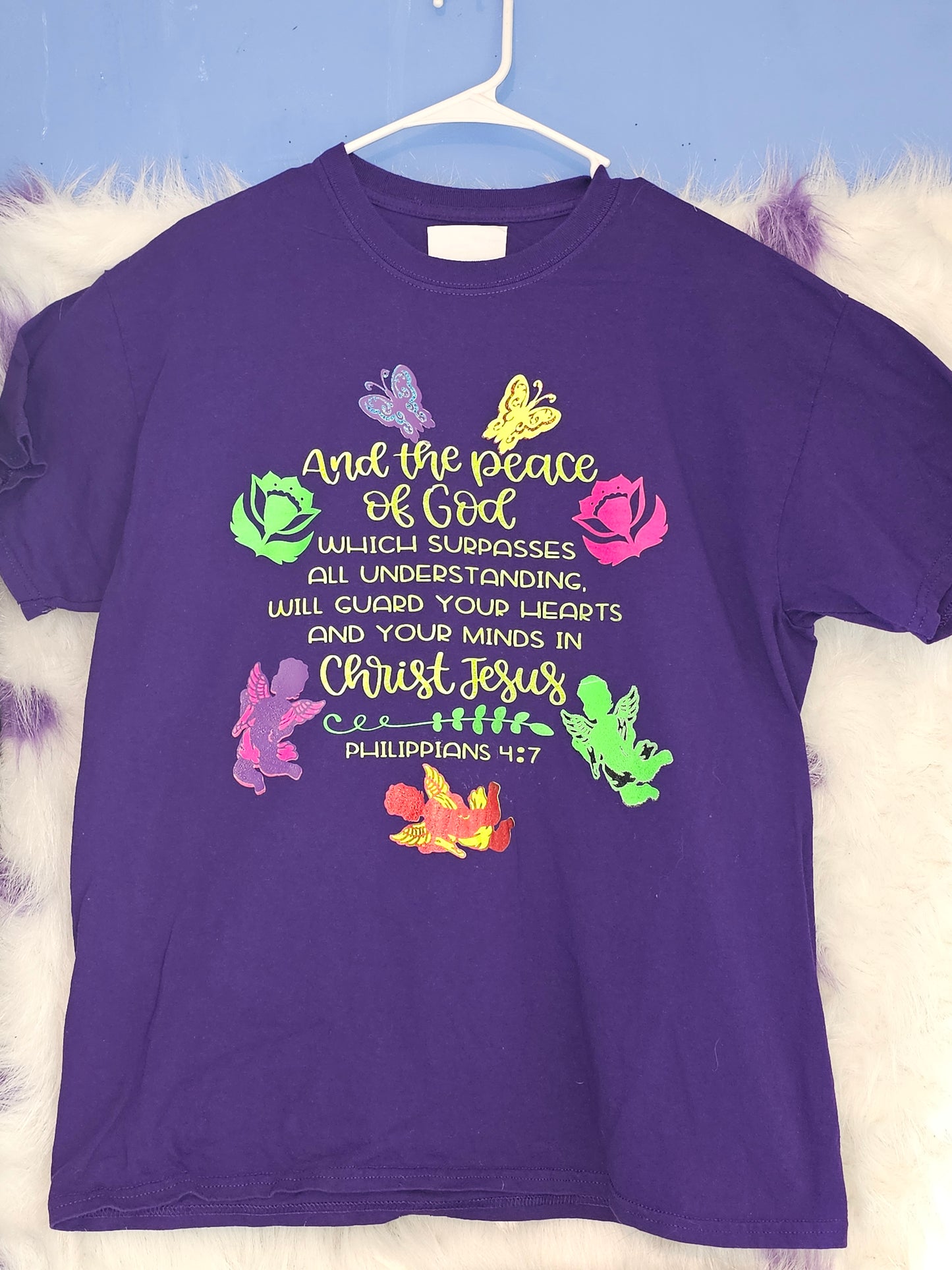 Size L 100% cotton Purple The peace of God Tshirt