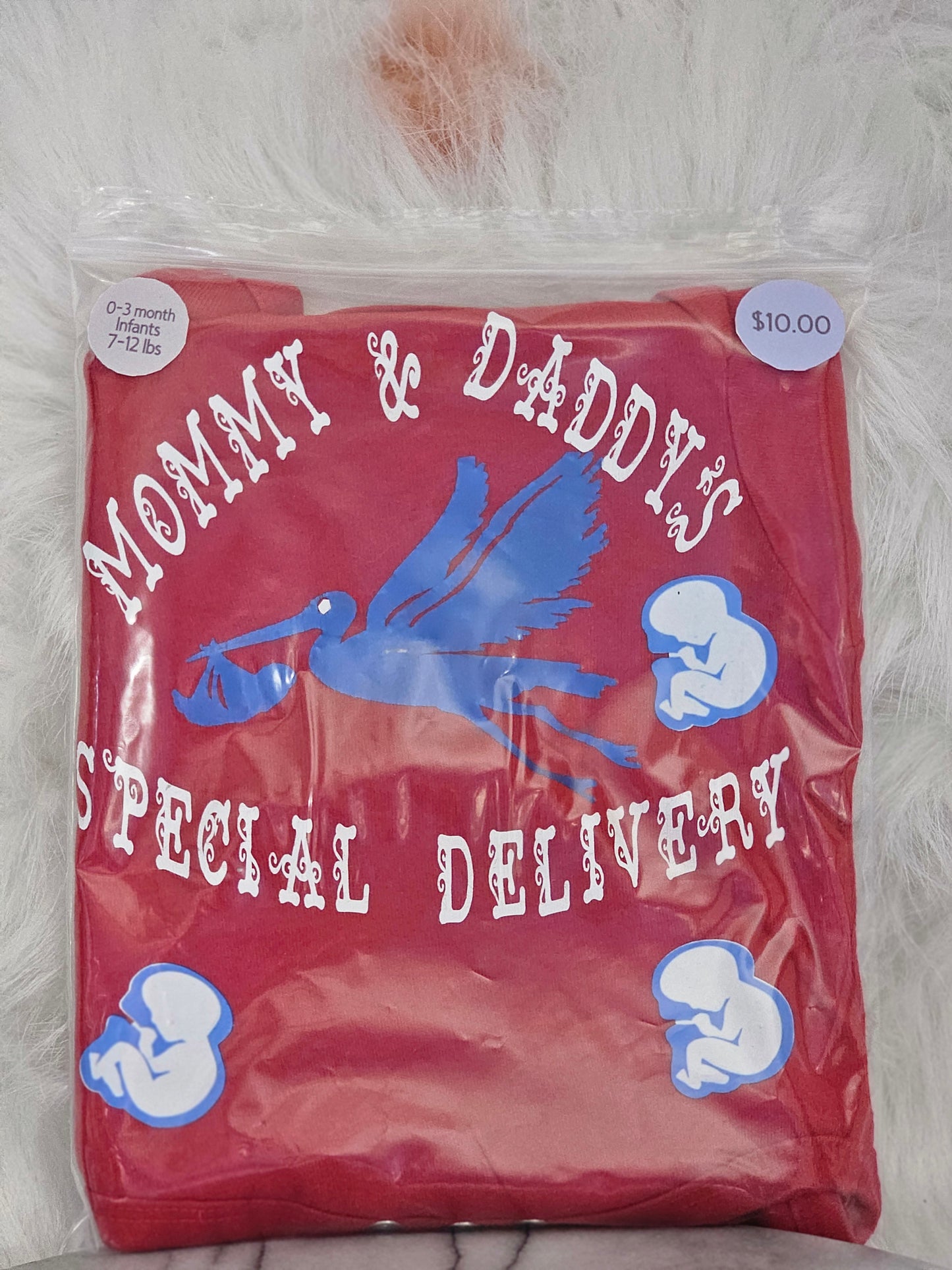 Size 0to3 months 100% cotton Mommy &Daddy's special delivery