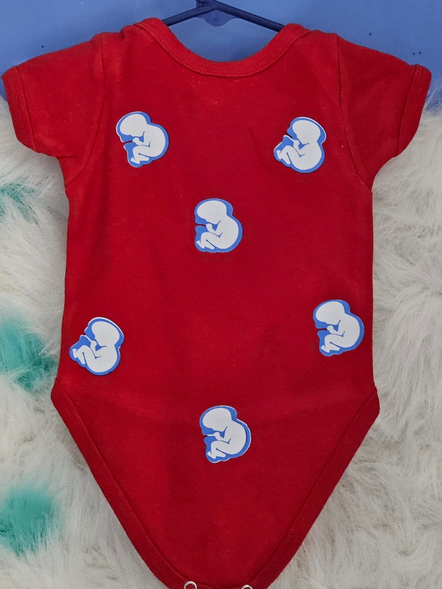 Size 0to3 months 100% cotton Mommy &Daddy's special delivery