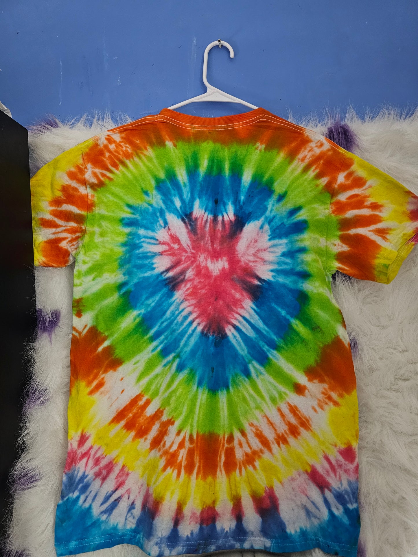 Size M 100% cotton Orange, blue,green & red tye dye Tshirt
