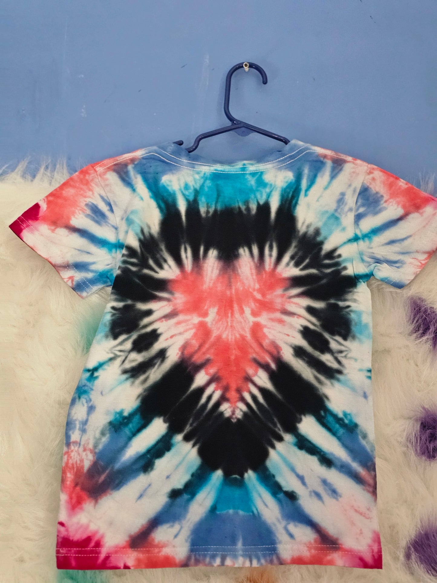 Size 4T 100% cotton red heart tye dye Tshirt