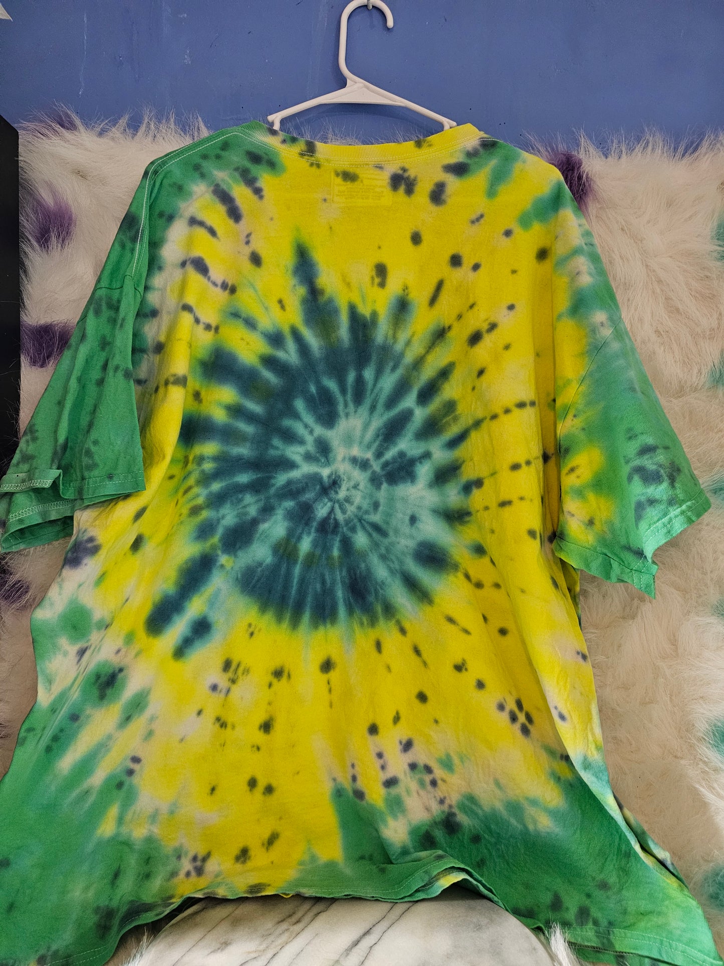 Size 3x 100% cotton yellow and green tie dye Tshirt