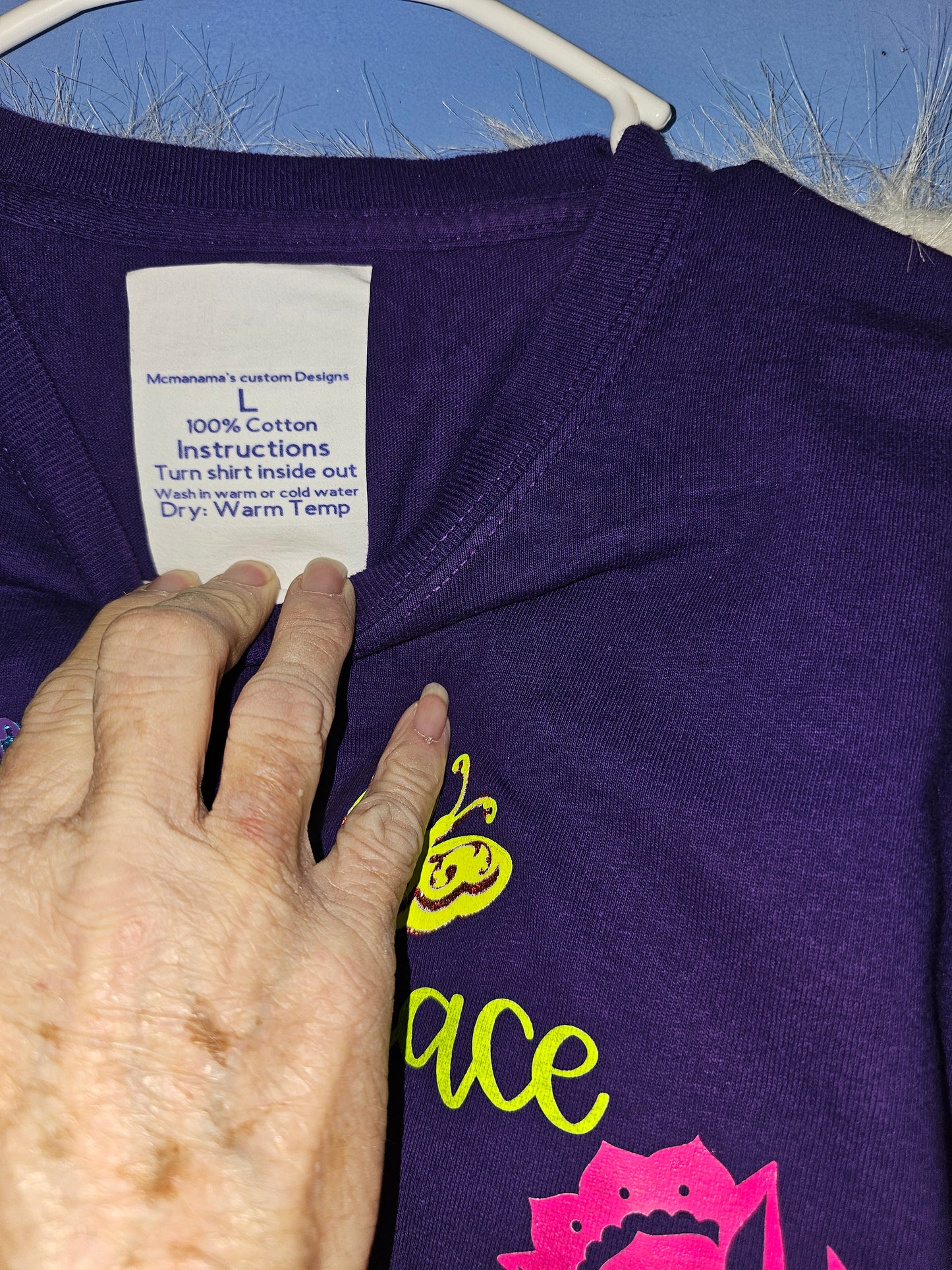 Size L 100% cotton Purple The peace of God Tshirt