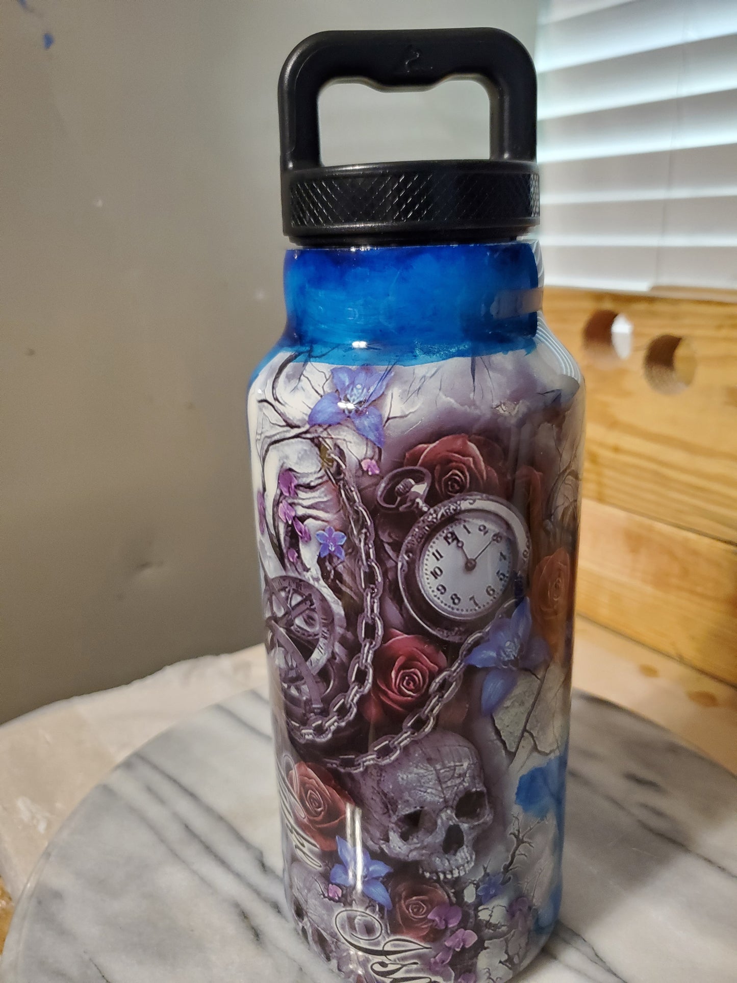 36 oz Skelton and chain water bottle